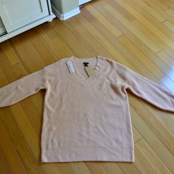 Halogen V Neck Pearl Accent Sweater Size M - Picture 1 of 7
